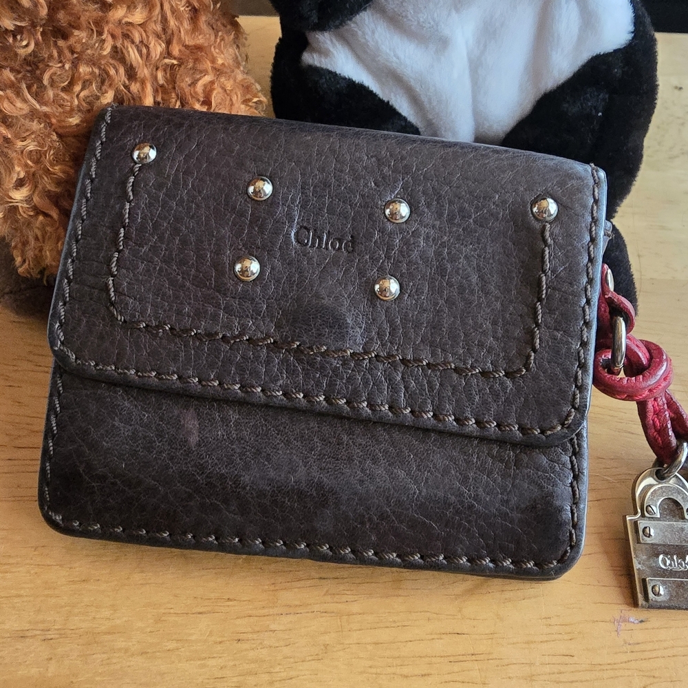 Chloe | *RARE* vintage genuine brown leather mini coin pouch keychain accessory